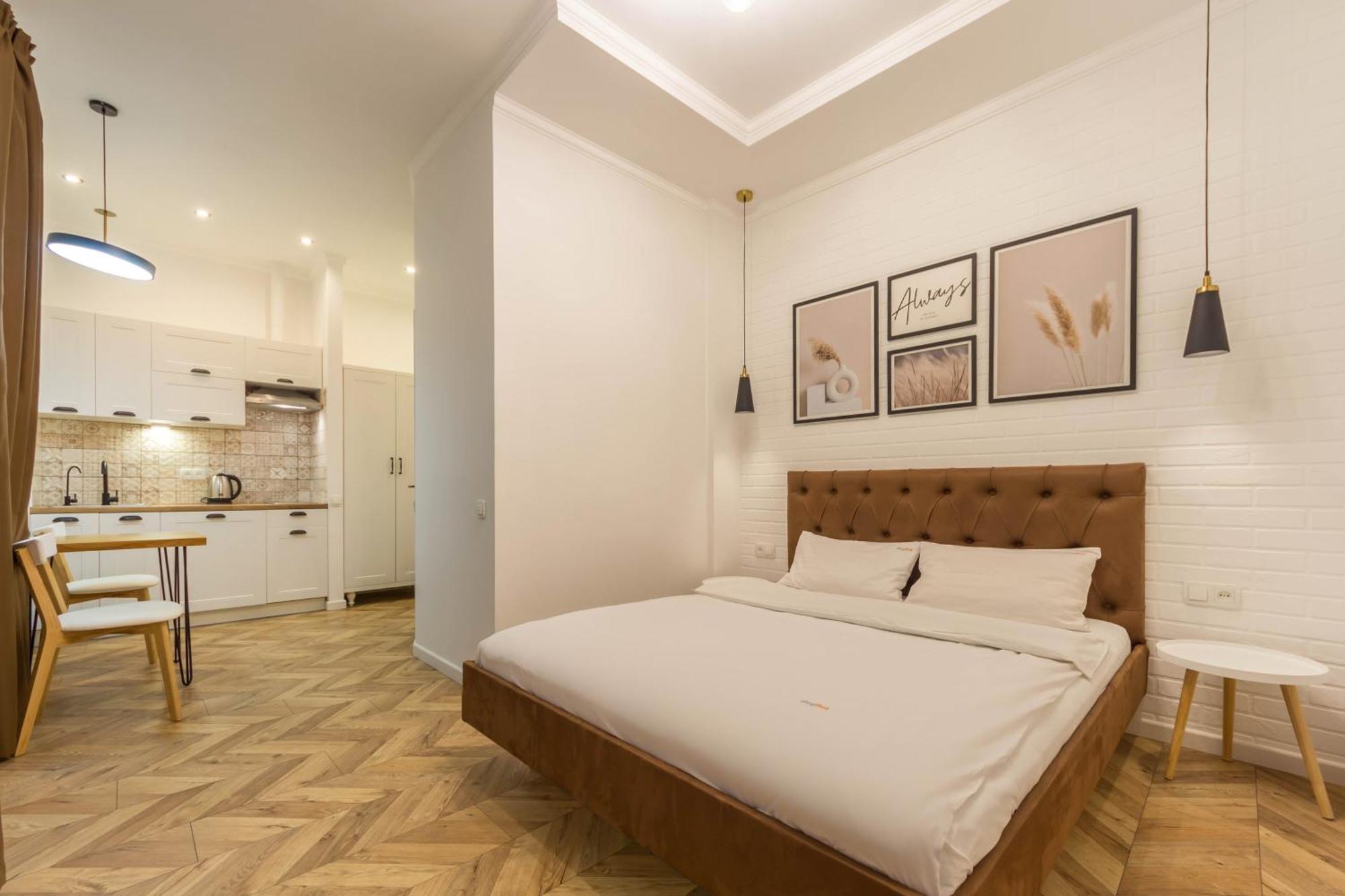 Self Check-In Apartments Kiev Buitenkant foto