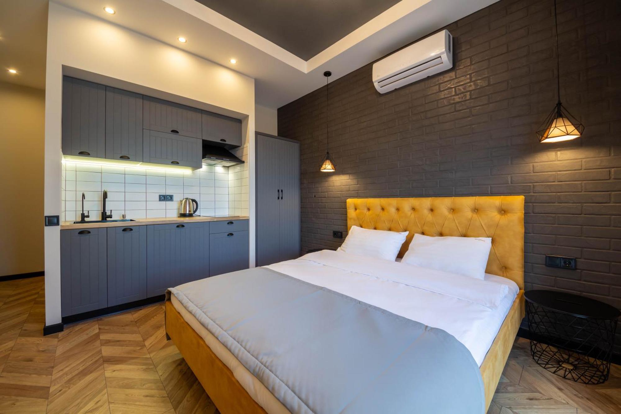 Self Check-In Apartments Kiev Buitenkant foto