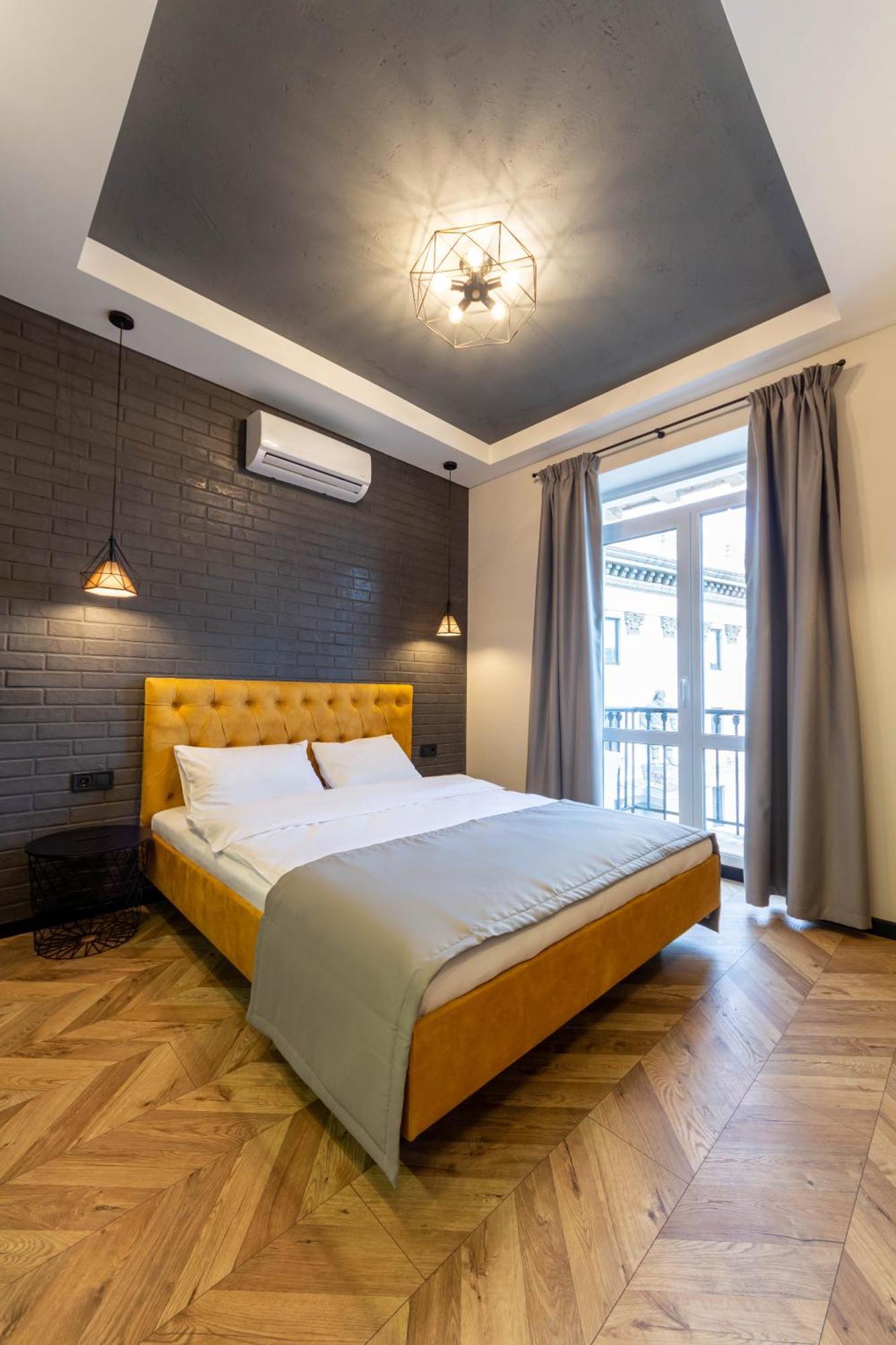 Self Check-In Apartments Kiev Buitenkant foto