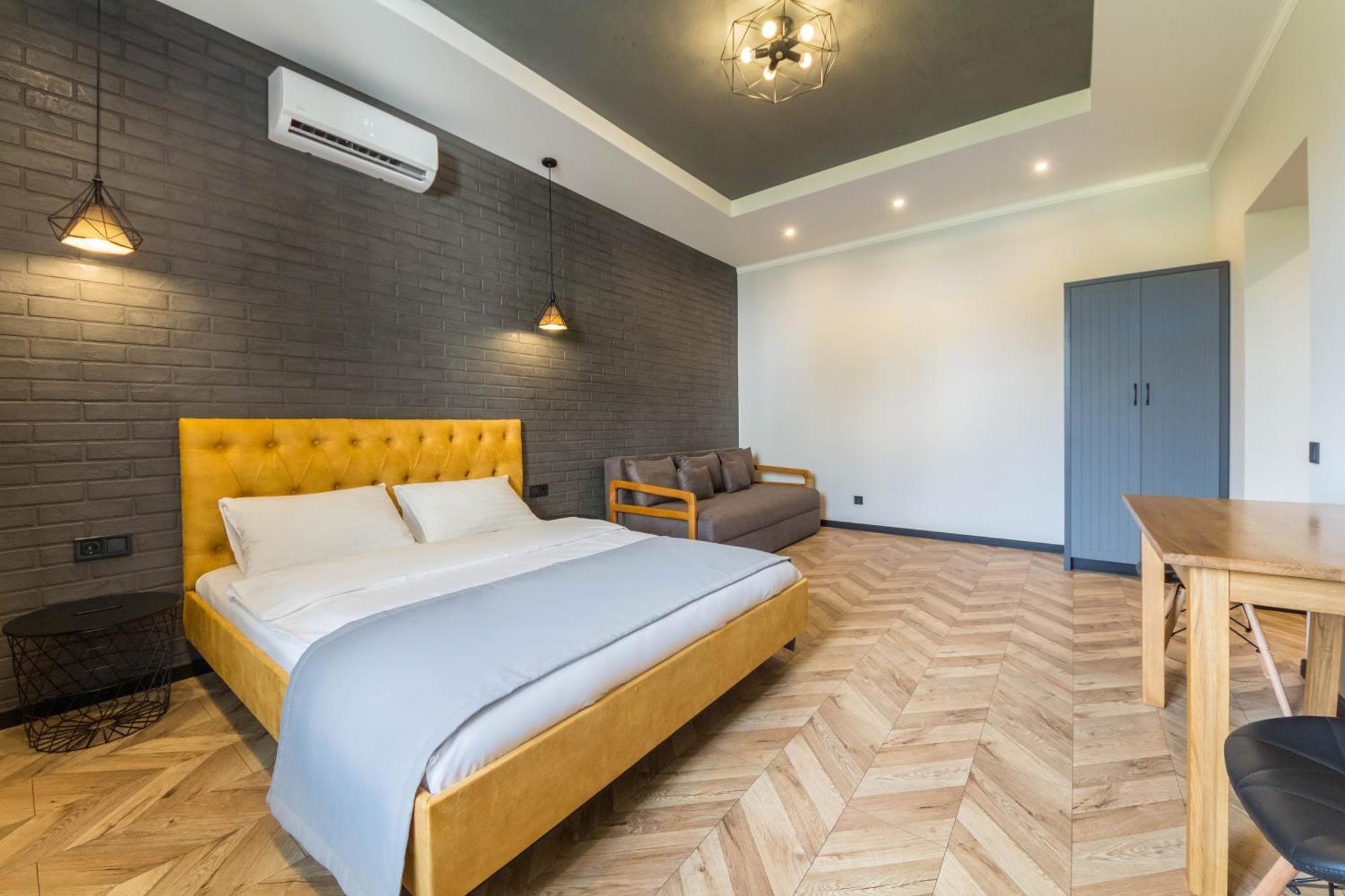 Self Check-In Apartments Kiev Buitenkant foto
