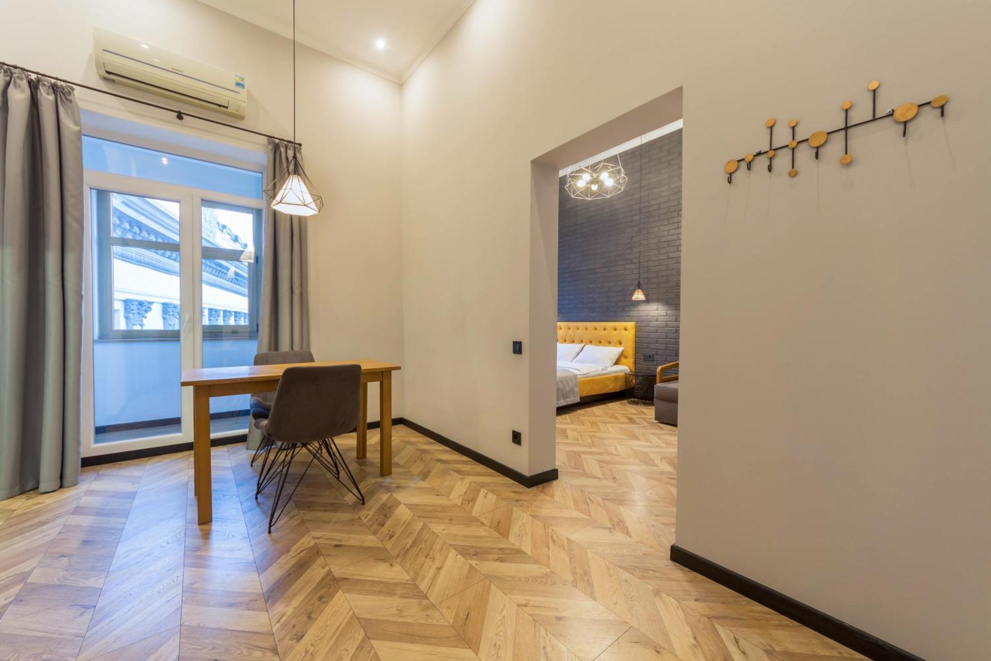 Self Check-In Apartments Kiev Buitenkant foto